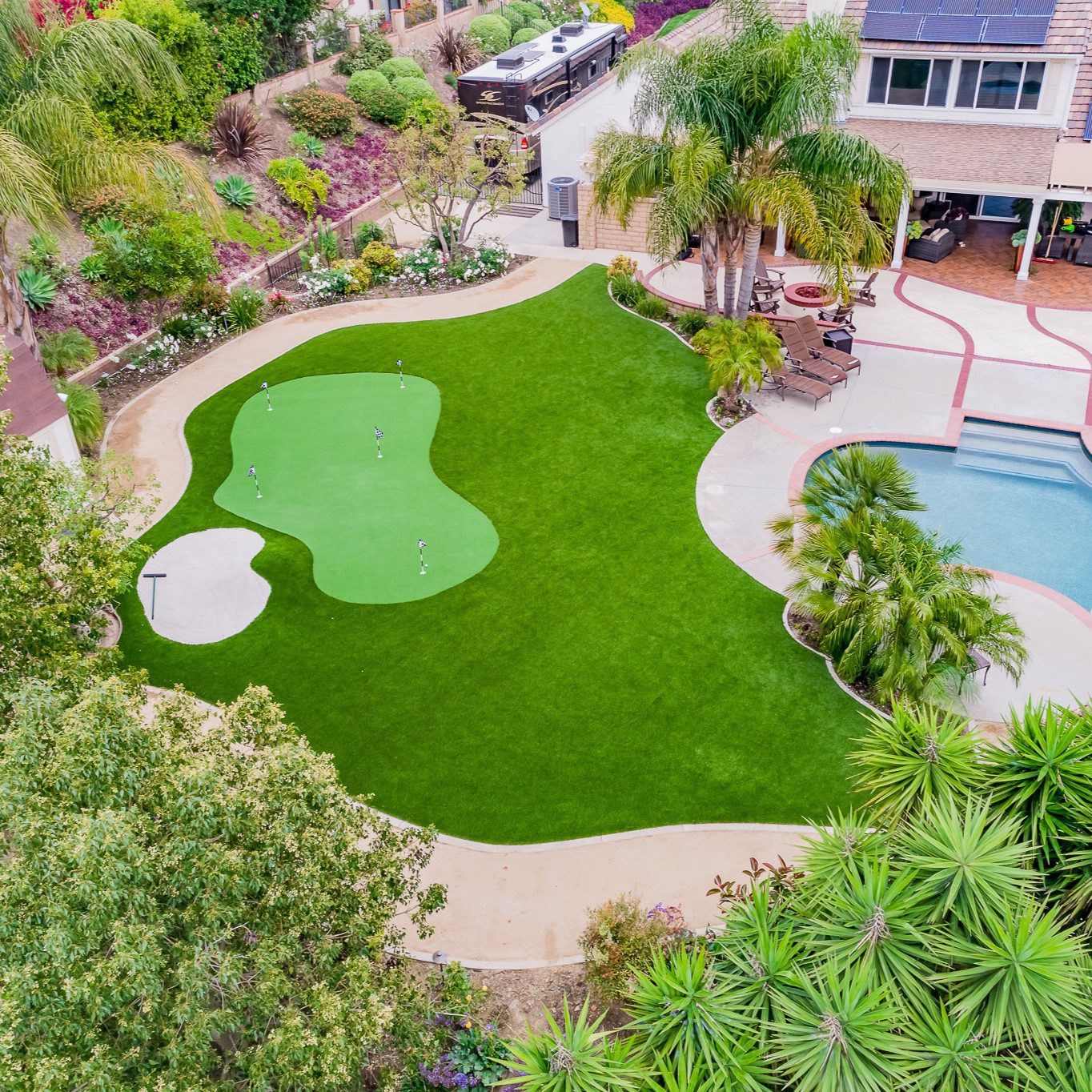 Artificial Grass and Putting Green in a Orange County Backyard